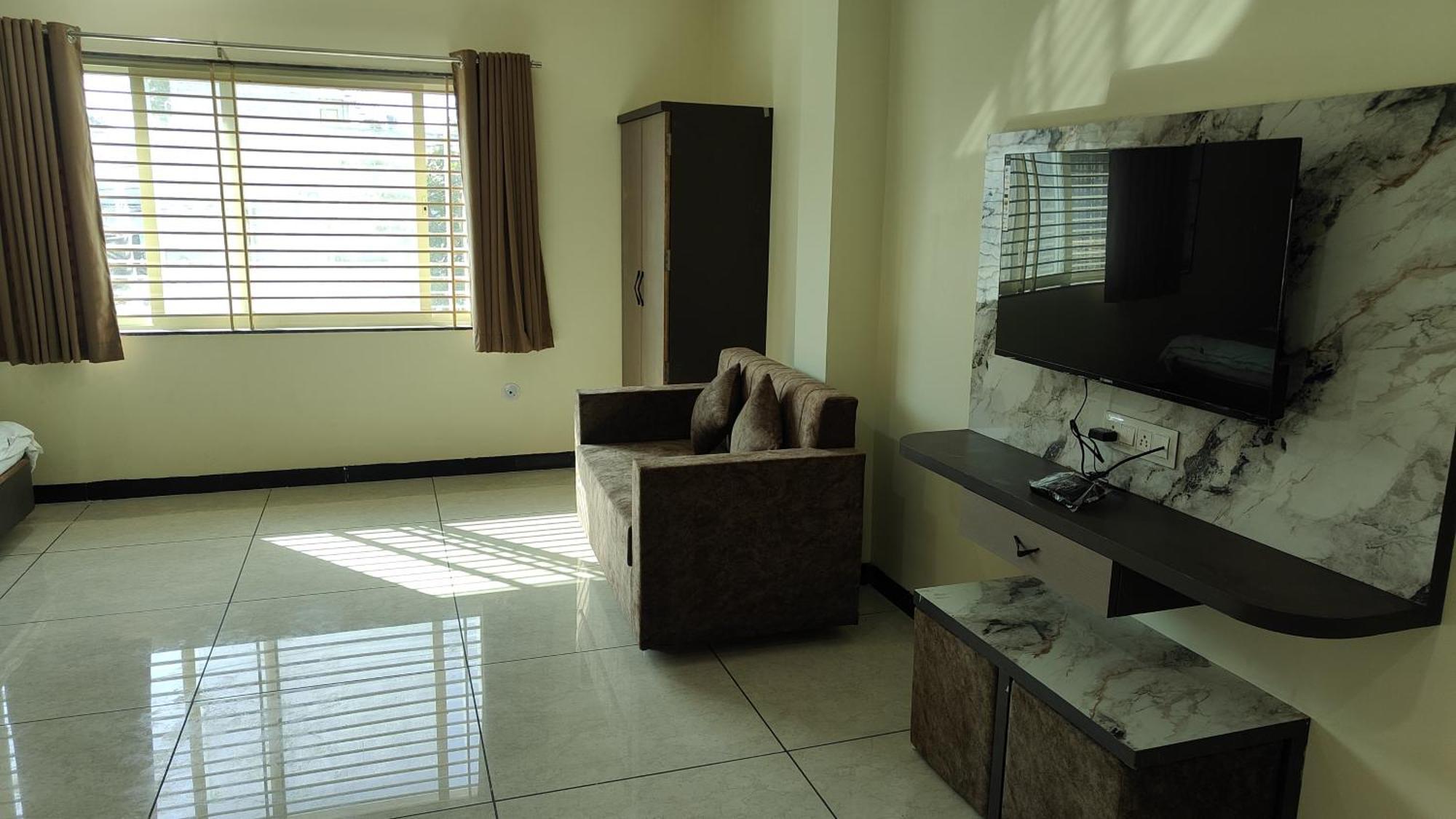 Maheshwar Yashomati Hotel מראה חיצוני תמונה