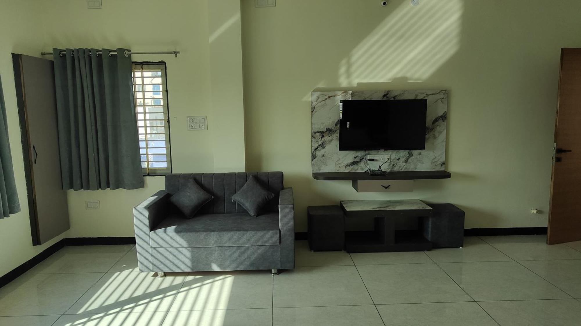 Maheshwar Yashomati Hotel מראה חיצוני תמונה